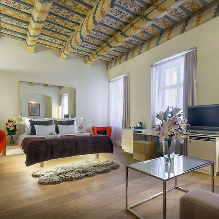 Three Storks Hotel Prague Exterior photo Suite
